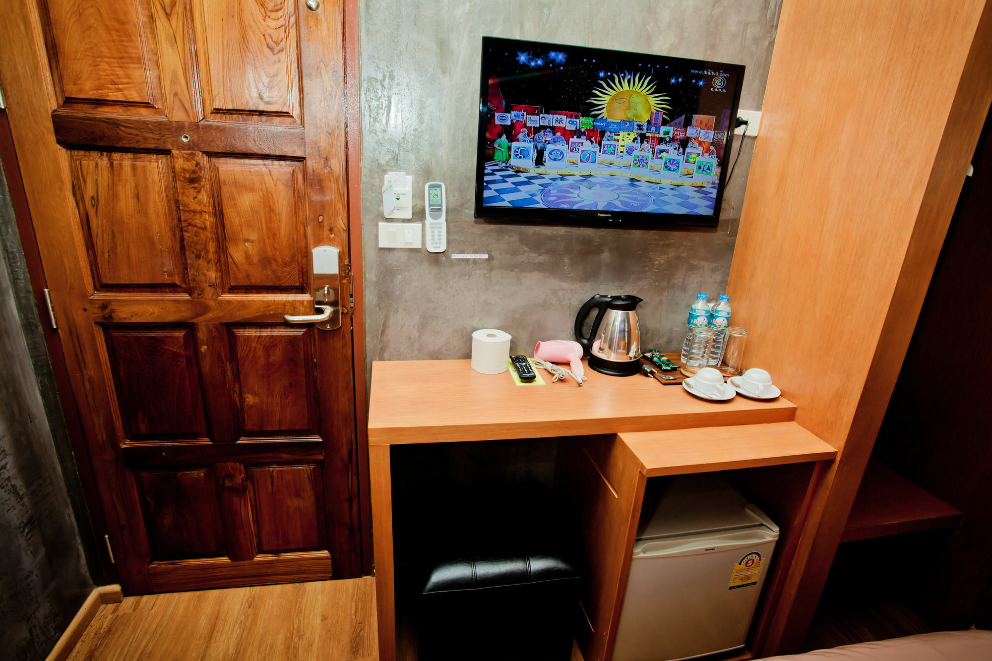 Chaphone Guesthouse Phuket Buitenkant foto